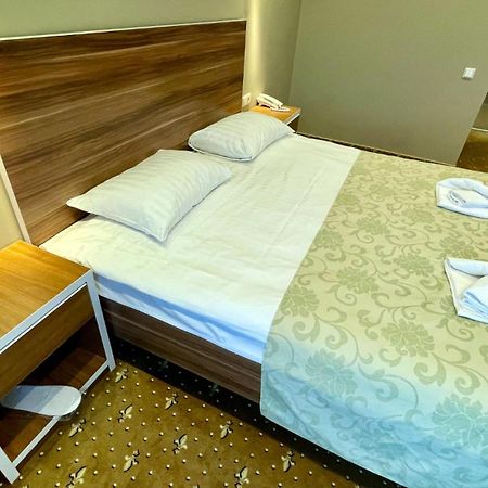 Riga Unimars Hotel Eksteriør bilde