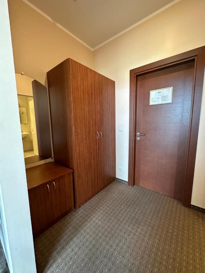 Riga Unimars Hotel Eksteriør bilde
