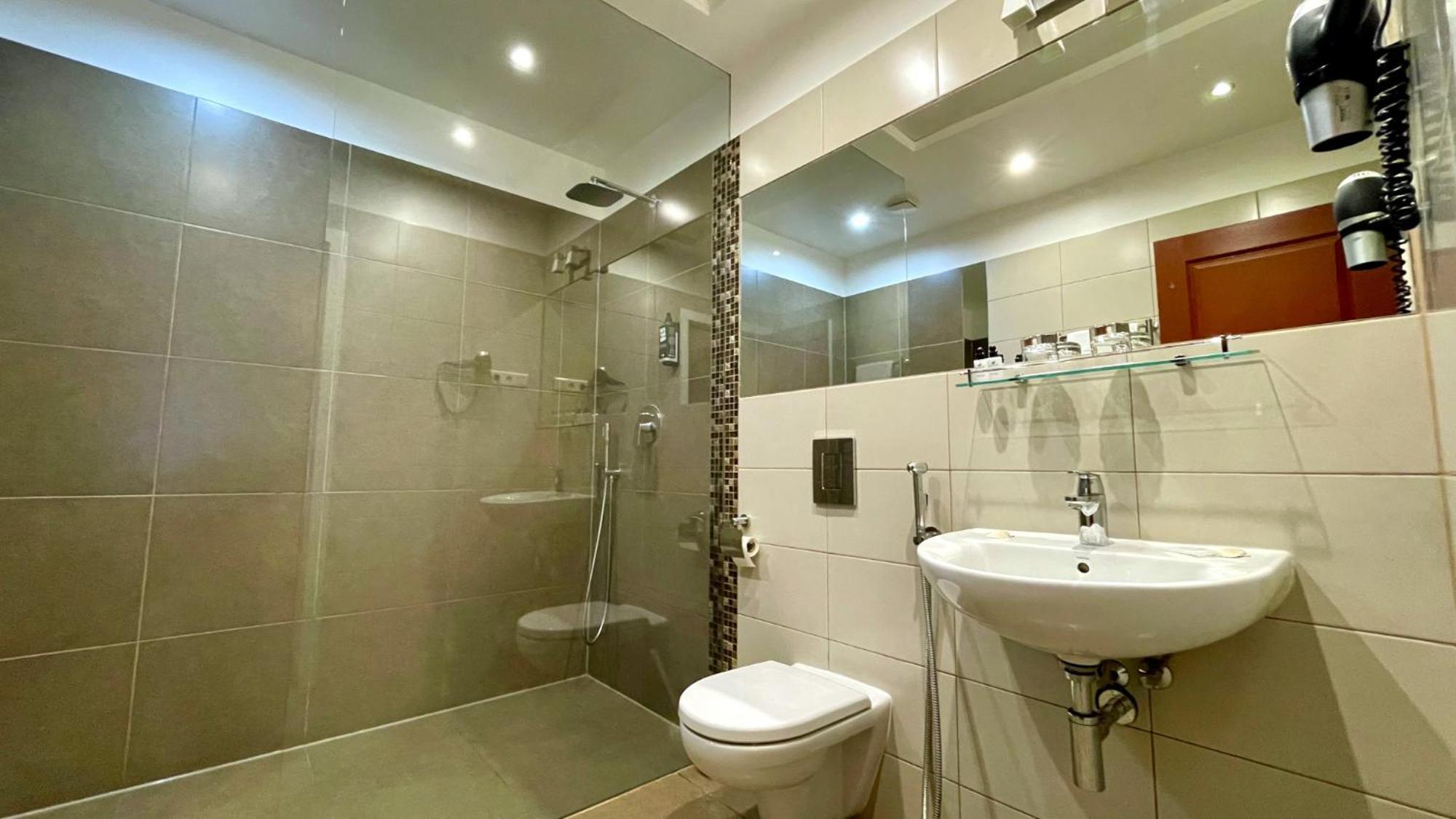 Riga Unimars Hotel Eksteriør bilde